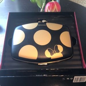 Sephora Disney Minnie Eyeshadow Palette. NIB